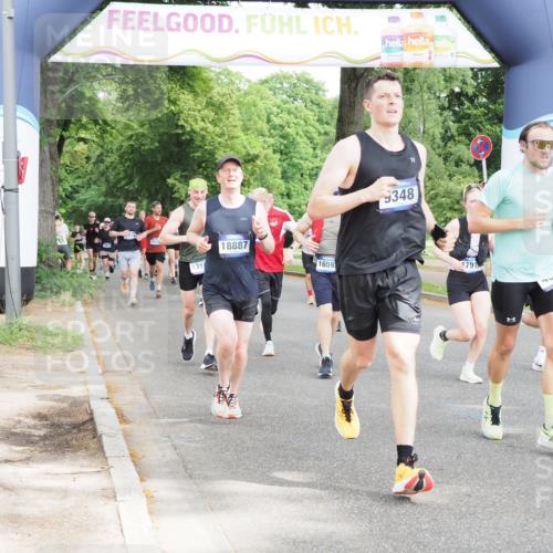 29.06.2025 - hella hamburg halbmarathon MichiJ http://msf.ph/oto/8308618 29.06.2025 10:35:50 Zwischen KM18-KM19 2708, 2839, 2869, 2953, 4553, 6009, 9348, 10000, 11211, 12549, 14797, 15735, 15784, 16592, 17915, 18430, 18887 meine-sportfotos.de
