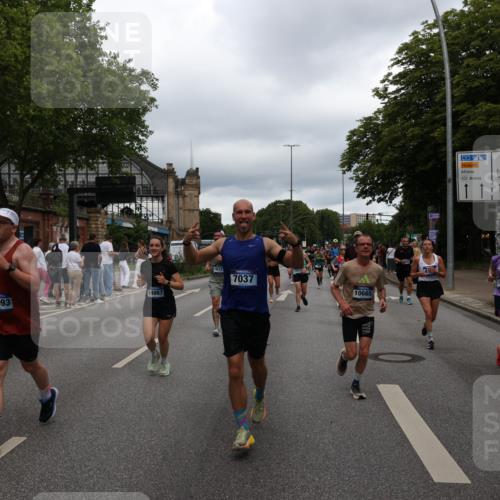 29.06.2025 - hella hamburg halbmarathon Yannick Fuchs http://msf.ph/oto/8308676 29.06.2025 10:50:31 20KM 1583, 1955, 2083, 2741, 3413, 3836, 4152, 5418, 5492, 5570, 6399, 6416, 6835, 7037, 7547, 8393, 8542, 8652, 8669, 8968, 8996, 9246, 9488, 9727, 9884, 9903, 9907, 9934, 10084, 10093, 10665, 11212, 12348, 12440, 12590, 12712, 13394, 13666, 13691, 13750, 14139, 14408, 14588, 14678, 14867, 15097, 15407, 15431, 15695, 16008, 16009, 16121, 16620, 16634, 16679, 17268, 17660, 17993, 18208, 18719, 18867, 18899, 19091 meine-sportfotos.de