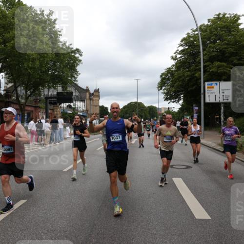 29.06.2025 - hella hamburg halbmarathon Yannick Fuchs http://msf.ph/oto/8308739 29.06.2025 10:50:31 20KM 1583, 1955, 2083, 2741, 3413, 3836, 4152, 5418, 5492, 5570, 6399, 6416, 6835, 7037, 7547, 8393, 8542, 8652, 8669, 8968, 8996, 9246, 9488, 9727, 9884, 9903, 9907, 9934, 10084, 10093, 10665, 11212, 12348, 12440, 12590, 12712, 13394, 13666, 13691, 13750, 14139, 14408, 14588, 14678, 14867, 15097, 15407, 15431, 15695, 16008, 16009, 16121, 16620, 16634, 16679, 17268, 17660, 17993, 18208, 18719, 18867, 18899, 19091 meine-sportfotos.de