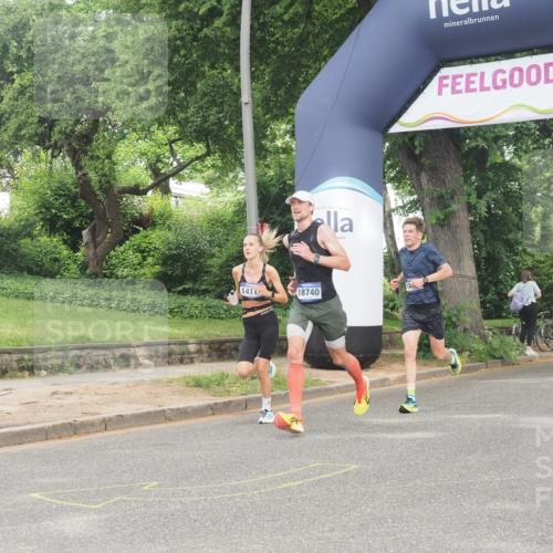 29.06.2025 - hella hamburg halbmarathon KatJ http://msf.ph/oto/8308792 29.06.2025 10:15:01 Zwischen KM18-KM19  meine-sportfotos.de