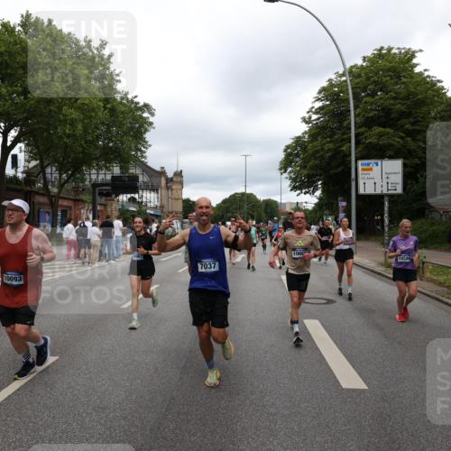 29.06.2025 - hella hamburg halbmarathon Yannick Fuchs http://msf.ph/oto/8308813 29.06.2025 10:50:31 20KM 1583, 1955, 2083, 2741, 3413, 3836, 4152, 5418, 5492, 5570, 6399, 6416, 6835, 7037, 7547, 8393, 8542, 8652, 8669, 8968, 8996, 9246, 9488, 9727, 9884, 9903, 9907, 9934, 10084, 10093, 10665, 11212, 12348, 12440, 12590, 12712, 13394, 13666, 13691, 13750, 14139, 14408, 14588, 14678, 14867, 15097, 15407, 15431, 15695, 16008, 16009, 16121, 16620, 16634, 16679, 17268, 17660, 17993, 18208, 18719, 18867, 18899, 19091 meine-sportfotos.de