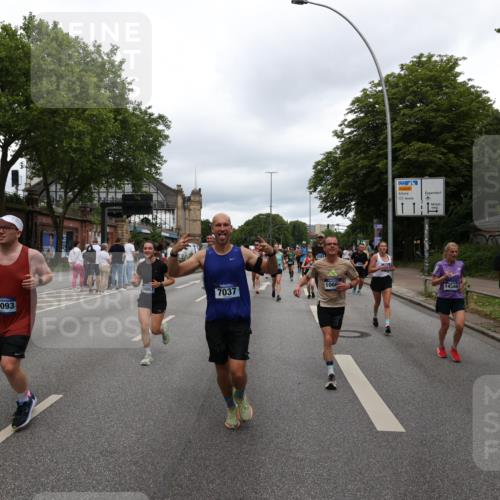 29.06.2025 - hella hamburg halbmarathon Yannick Fuchs http://msf.ph/oto/8308854 29.06.2025 10:50:31 20KM 1583, 1955, 2083, 2741, 3413, 3836, 4152, 5418, 5492, 5570, 6399, 6416, 6835, 7037, 7547, 8393, 8542, 8652, 8669, 8968, 8996, 9246, 9488, 9727, 9884, 9903, 9907, 9934, 10084, 10093, 10665, 11212, 12348, 12440, 12590, 12712, 13394, 13666, 13691, 13750, 14139, 14408, 14588, 14678, 14867, 15097, 15407, 15431, 15695, 16008, 16009, 16121, 16620, 16634, 16679, 17268, 17660, 17993, 18208, 18719, 18867, 18899, 19091 meine-sportfotos.de