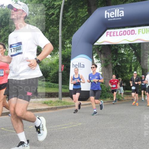 29.06.2025 - hella hamburg halbmarathon KatJ http://msf.ph/oto/8308862 29.06.2025 10:44:20 Zwischen KM18-KM19 1200, 3859, 4426, 5015, 5134, 5457, 5458, 5728, 7159 meine-sportfotos.de
