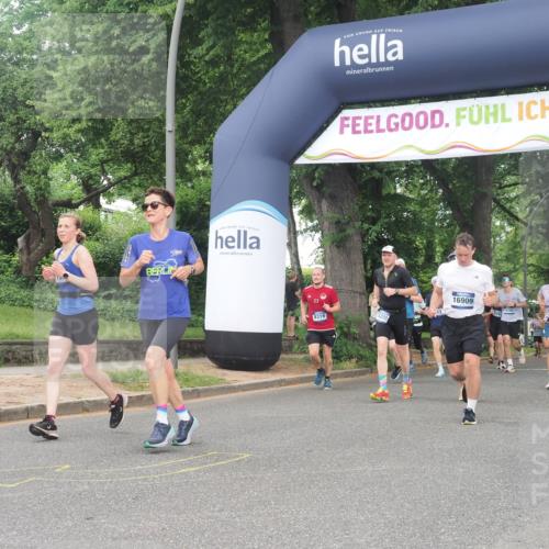 29.06.2025 - hella hamburg halbmarathon KatJ http://msf.ph/oto/8308893 29.06.2025 10:44:21 Zwischen KM18-KM19 1200, 3859, 4426, 5015, 5134, 5391, 5457, 5728, 6892, 7159 meine-sportfotos.de