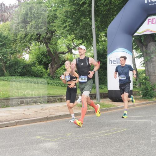 29.06.2025 - hella hamburg halbmarathon KatJ http://msf.ph/oto/8308919 29.06.2025 10:15:01 Zwischen KM18-KM19  meine-sportfotos.de