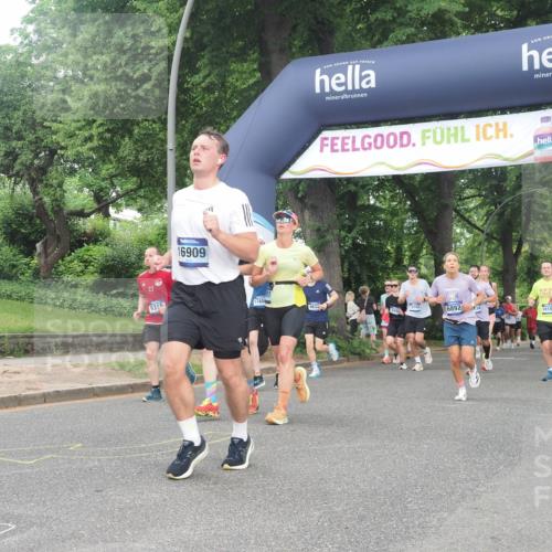 29.06.2025 - hella hamburg halbmarathon KatJ http://msf.ph/oto/8308956 29.06.2025 10:44:23 Zwischen KM18-KM19 2652, 3575, 4632, 5015, 5134, 5391, 6892, 7159 meine-sportfotos.de
