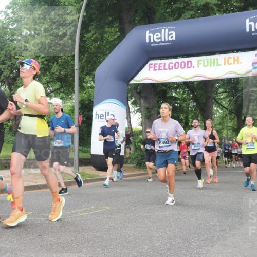 29.06.2025 - hella hamburg halbmarathon KatJ http://msf.ph/oto/8308993 29.06.2025 10:44:24 Zwischen KM18-KM19 2652, 2656, 3575, 4632, 5134, 5391, 6892, 7159 meine-sportfotos.de