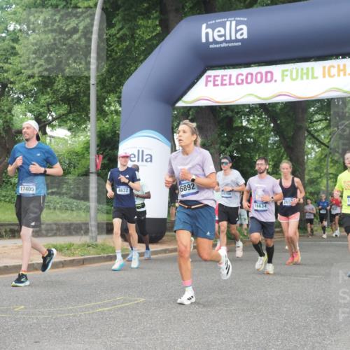 29.06.2025 - hella hamburg halbmarathon KatJ http://msf.ph/oto/8309004 29.06.2025 10:44:24 Zwischen KM18-KM19 2652, 2656, 3575, 4632, 5134, 5391, 6892, 7159 meine-sportfotos.de