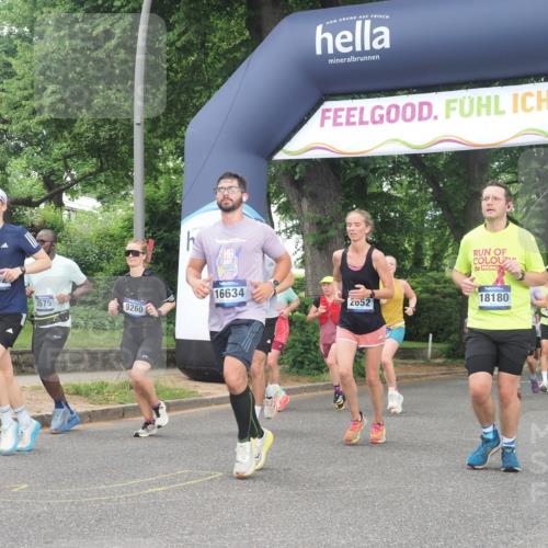 29.06.2025 - hella hamburg halbmarathon KatJ http://msf.ph/oto/8309121 29.06.2025 10:44:25 Zwischen KM18-KM19 2652, 2656, 3575, 4632, 5391, 6892, 7159 meine-sportfotos.de