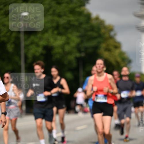 29.06.2025 - hella hamburg halbmarathon Dr. Thomas Lammeyer http://msf.ph/oto/8309165 29.06.2025 10:17:06 Kennedybrücke 1007, 1020, 1051, 1328, 1859, 4187, 4554, 5597, 5598, 6489, 7346, 7873, 8115, 8279, 9527, 10581 meine-sportfotos.de