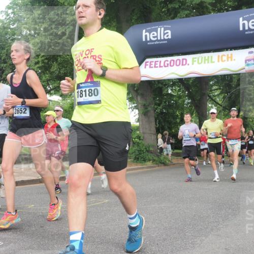 29.06.2025 - hella hamburg halbmarathon KatJ http://msf.ph/oto/8309213 29.06.2025 10:44:27 Zwischen KM18-KM19 1387, 2652, 2656, 3575, 4632, 5391, 6892, 7159 meine-sportfotos.de