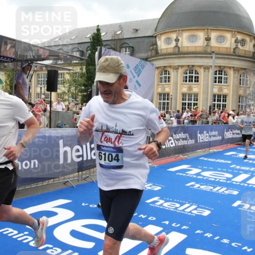 29.06.2025 - hella hamburg halbmarathon Michael Strokosch http://msf.ph/oto/8309218 29.06.2025 10:58:20 Ziel 1595, 4592, 4708, 6104, 6147, 9230, 9485, 11645, 14631, 15434, 18068 meine-sportfotos.de