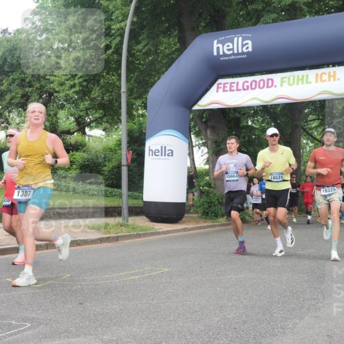 29.06.2025 - hella hamburg halbmarathon KatJ http://msf.ph/oto/8309274 29.06.2025 10:44:27 Zwischen KM18-KM19 1387, 2652, 2656, 3575, 4632, 5391, 6892, 7159 meine-sportfotos.de