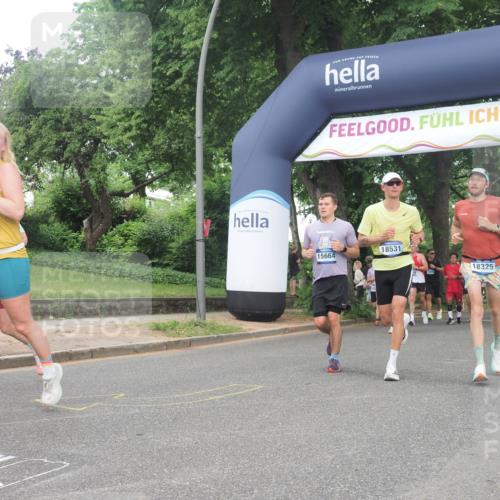 29.06.2025 - hella hamburg halbmarathon KatJ http://msf.ph/oto/8309294 29.06.2025 10:44:28 Zwischen KM18-KM19 1387, 2652, 2656, 3575, 4632, 5391, 6892, 7159 meine-sportfotos.de