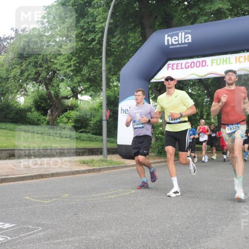 29.06.2025 - hella hamburg halbmarathon KatJ http://msf.ph/oto/8309332 29.06.2025 10:44:28 Zwischen KM18-KM19 1387, 2652, 2656, 3575, 4632, 5391, 6892, 7159 meine-sportfotos.de
