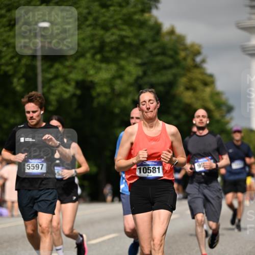 29.06.2025 - hella hamburg halbmarathon Dr. Thomas Lammeyer http://msf.ph/oto/8309351 29.06.2025 10:17:08 Kennedybrücke 1007, 1020, 1051, 1328, 1859, 2961, 3218, 3729, 4187, 4554, 4950, 5597, 5598, 7346, 7873, 8115, 8279, 8913, 9527, 10581 meine-sportfotos.de