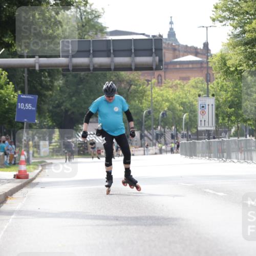 29.06.2025 - hella hamburg halbmarathon Jannik Wohlers http://msf.ph/oto/8309435 29.06.2025 08:58:18 Lombardsbrücke  meine-sportfotos.de