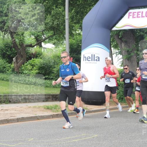 29.06.2025 - hella hamburg halbmarathon KatJ http://msf.ph/oto/8309509 29.06.2025 10:44:30 Zwischen KM18-KM19 1239, 1387, 2652, 2656, 3141, 3575, 4632, 6592 meine-sportfotos.de