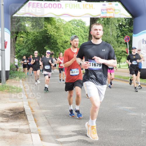 29.06.2025 - hella hamburg halbmarathon MichiJ http://msf.ph/oto/8309784 29.06.2025 10:35:55 Zwischen KM18-KM19 1460, 1884, 2708, 2953, 4324, 4553, 6134, 7067, 8234, 8927, 9348, 11211, 11679, 12549, 13183, 14797, 14814, 15784, 16149, 16592, 17007, 17172, 17915, 17979, 18430, 18790, 18856, 18887 meine-sportfotos.de