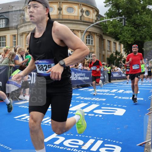 29.06.2025 - hella hamburg halbmarathon Strokosch-Dieckow http://msf.ph/oto/8309854 29.06.2025 10:56:48 Ziel 1955, 2282, 2378, 2741, 2759, 3836, 5418, 6835, 7716, 8825, 8996, 13816, 14369, 14461, 15097, 15134, 15431, 15712, 16008, 16009, 16043, 16121, 16620, 16679, 17133, 18634 meine-sportfotos.de