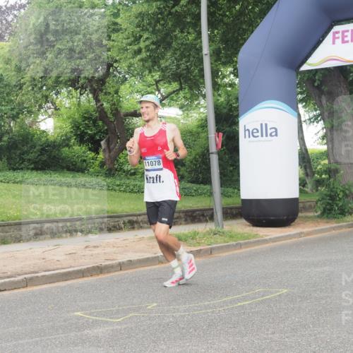 29.06.2025 - hella hamburg halbmarathon KatJ http://msf.ph/oto/8310161 29.06.2025 10:15:10 Zwischen KM18-KM19 1241 meine-sportfotos.de