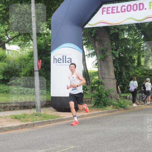 29.06.2025 - hella hamburg halbmarathon KatJ http://msf.ph/oto/8310327 29.06.2025 10:15:12 Zwischen KM18-KM19  meine-sportfotos.de