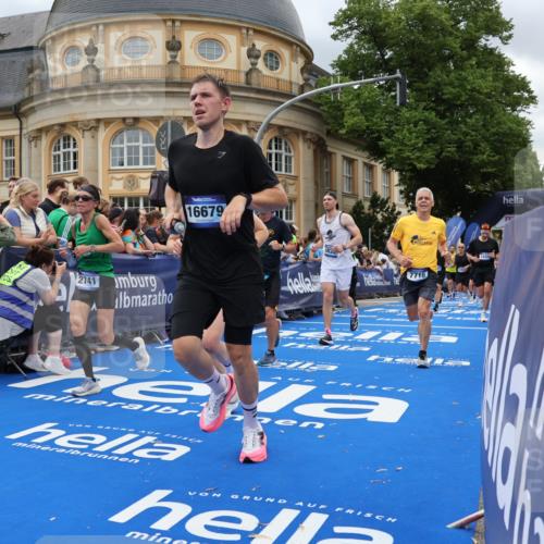 29.06.2025 - hella hamburg halbmarathon Strokosch-Dieckow http://msf.ph/oto/8310448 29.06.2025 10:56:54 Ziel 1485, 1955, 2282, 2378, 2741, 2759, 4299, 5033, 5418, 6835, 7716, 8669, 11043, 11212, 11638, 13816, 14678, 15097, 16008, 16009, 16470, 16620, 16679, 18719, 19091 meine-sportfotos.de