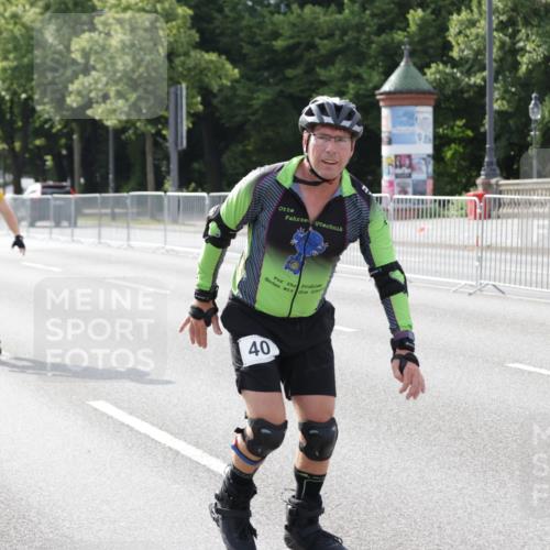 29.06.2025 - hella hamburg halbmarathon Jannik Wohlers http://msf.ph/oto/8310478 29.06.2025 08:58:45 Lombardsbrücke  meine-sportfotos.de