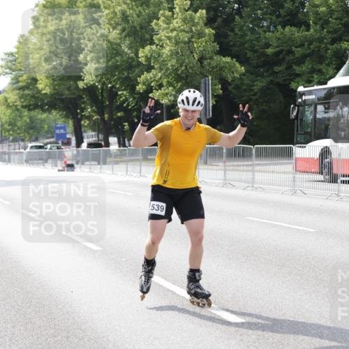 29.06.2025 - hella hamburg halbmarathon Jannik Wohlers http://msf.ph/oto/8310572 29.06.2025 08:58:46 Lombardsbrücke  meine-sportfotos.de