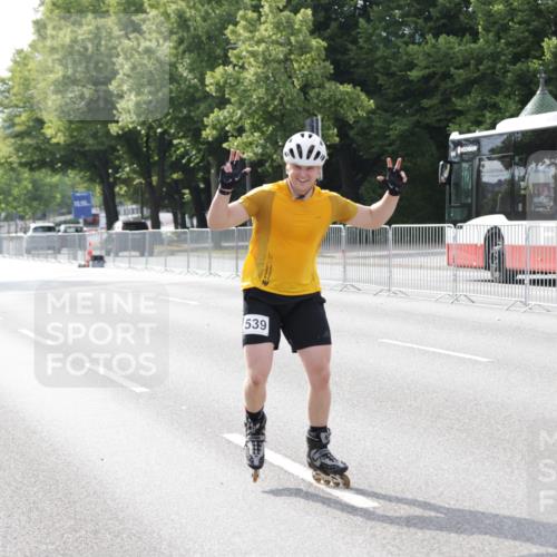 29.06.2025 - hella hamburg halbmarathon Jannik Wohlers http://msf.ph/oto/8310591 29.06.2025 08:58:46 Lombardsbrücke  meine-sportfotos.de