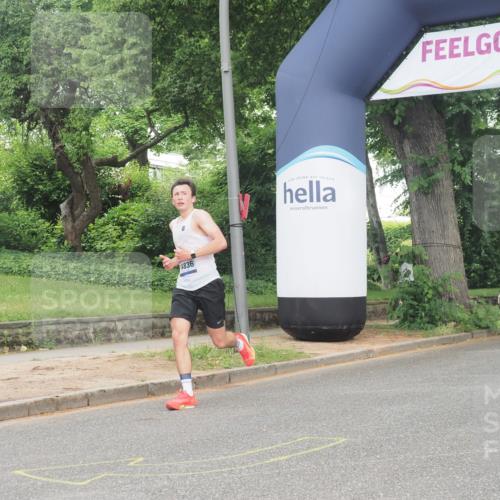 29.06.2025 - hella hamburg halbmarathon KatJ http://msf.ph/oto/8310598 29.06.2025 10:15:13 Zwischen KM18-KM19  meine-sportfotos.de