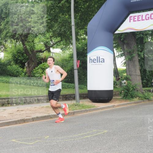 29.06.2025 - hella hamburg halbmarathon KatJ http://msf.ph/oto/8310633 29.06.2025 10:15:13 Zwischen KM18-KM19  meine-sportfotos.de