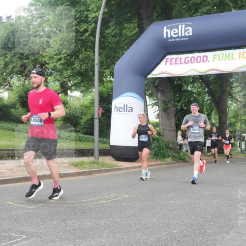 29.06.2025 - hella hamburg halbmarathon KatJ http://msf.ph/oto/8310646 29.06.2025 10:44:37 Zwischen KM18-KM19 1239, 3141, 4579, 6592, 8322 meine-sportfotos.de