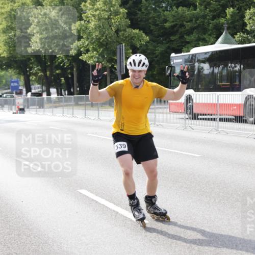 29.06.2025 - hella hamburg halbmarathon Jannik Wohlers http://msf.ph/oto/8310651 29.06.2025 08:58:46 Lombardsbrücke  meine-sportfotos.de