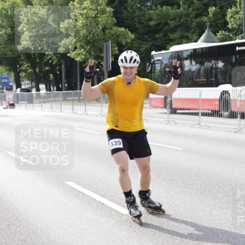 29.06.2025 - hella hamburg halbmarathon Jannik Wohlers http://msf.ph/oto/8310673 29.06.2025 08:58:46 Lombardsbrücke  meine-sportfotos.de