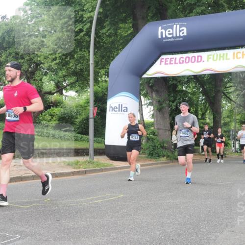 29.06.2025 - hella hamburg halbmarathon KatJ http://msf.ph/oto/8310688 29.06.2025 10:44:37 Zwischen KM18-KM19 1239, 3141, 4579, 6592, 8322 meine-sportfotos.de