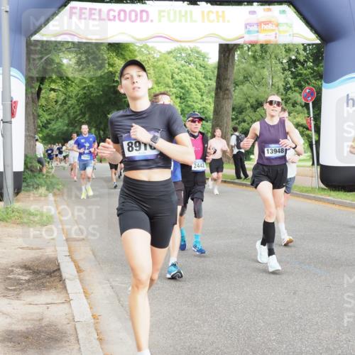 29.06.2025 - hella hamburg halbmarathon MichiJ http://msf.ph/oto/8310799 29.06.2025 10:36:01 Zwischen KM18-KM19 2442, 4377, 4601, 5915, 6081, 6134, 7067, 8234, 8916, 9213, 11679, 12534, 13007, 13672, 13948, 14814, 15894, 16149, 17979, 18790, 18836, 18856, 19181 meine-sportfotos.de