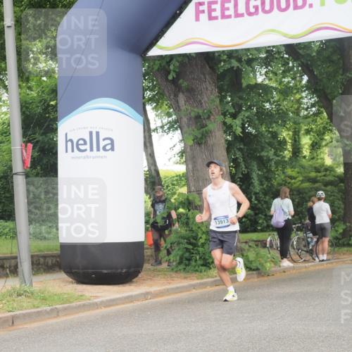 29.06.2025 - hella hamburg halbmarathon KatJ http://msf.ph/oto/8310885 29.06.2025 10:15:15 Zwischen KM18-KM19  meine-sportfotos.de