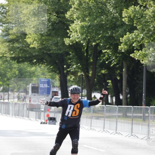 29.06.2025 - hella hamburg halbmarathon Jannik Wohlers http://msf.ph/oto/8310895 29.06.2025 08:58:54 Lombardsbrücke  meine-sportfotos.de