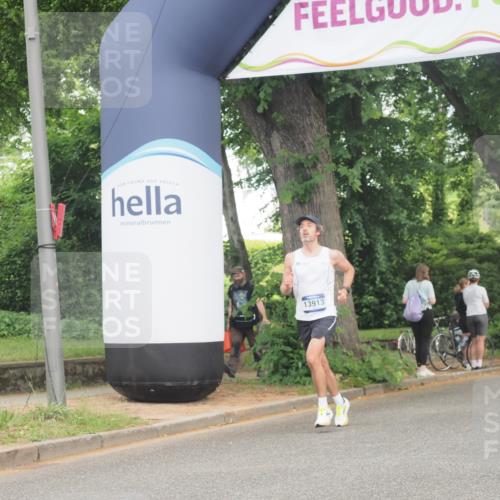 29.06.2025 - hella hamburg halbmarathon KatJ http://msf.ph/oto/8310938 29.06.2025 10:15:15 Zwischen KM18-KM19  meine-sportfotos.de