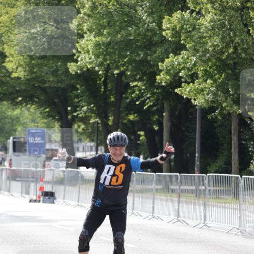 29.06.2025 - hella hamburg halbmarathon Jannik Wohlers http://msf.ph/oto/8311081 29.06.2025 08:58:55 Lombardsbrücke  meine-sportfotos.de