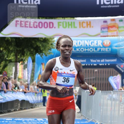 29.06.2025 - hella hamburg halbmarathon Strokosch-Dieckow http://msf.ph/oto/8311211 29.06.2025 10:11:56 Ziel 36 meine-sportfotos.de