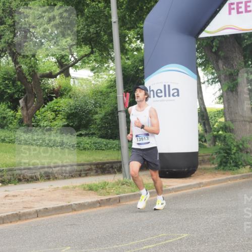 29.06.2025 - hella hamburg halbmarathon KatJ http://msf.ph/oto/8311222 29.06.2025 10:15:16 Zwischen KM18-KM19  meine-sportfotos.de