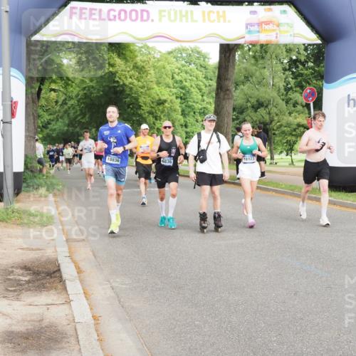29.06.2025 - hella hamburg halbmarathon MichiJ http://msf.ph/oto/8311229 29.06.2025 10:36:03 Zwischen KM18-KM19 2442, 4377, 4601, 5915, 6081, 6134, 7067, 8916, 9213, 11519, 12534, 13007, 13672, 13948, 14814, 15894, 17979, 18790, 18836, 18923, 19181 meine-sportfotos.de