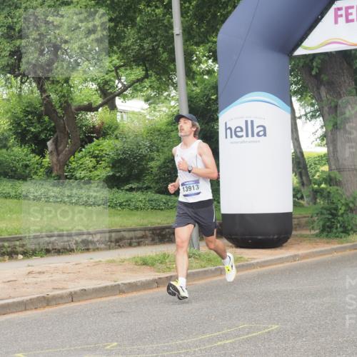 29.06.2025 - hella hamburg halbmarathon KatJ http://msf.ph/oto/8311258 29.06.2025 10:15:17 Zwischen KM18-KM19  meine-sportfotos.de