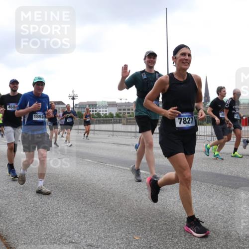 29.06.2025 - hella hamburg halbmarathon Lena Gebhardt http://msf.ph/oto/8311300 29.06.2025 10:46:59 Lombardsbrücke 5700, 460, 18924, 7827, 140, 340, 18, 1073, 1185, 1286, 1363, 1371, 1375, 1593, 1607, 1720, 1961, 1999, 2162, 2211, 2320, 2327, 2537, 2555, 2556, 2665, 2981, 3277, 3406, 3407, 3469, 3734, 3823, 4184, 4202, 4239, 4296, 4342, 4355, 4483, 4604, 5111, 5114, 5700, 5796, 5953, 6124, 6161, 6485, 6496, 6740, 6879, 7073, 7412, 7430, 7431, 7767, 7827, 8131, 8477, 8486, 8551, 8553, 8684, 8706, 8967, 9691, 10230, 13969, 14261, 15852, 16882, 16987 meine-sportfotos.de