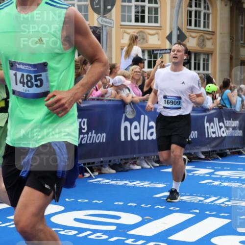 29.06.2025 - hella hamburg halbmarathon Strokosch-Dieckow http://msf.ph/oto/8311416 29.06.2025 10:57:05 Ziel 1387, 1485, 1877, 4167, 4261, 4299, 8669, 9884, 11143, 11212, 11612, 11638, 13691, 13750, 14139, 14408, 14588, 15110, 15726, 16470, 16909, 17617, 18208, 18719, 19091, 19184 meine-sportfotos.de
