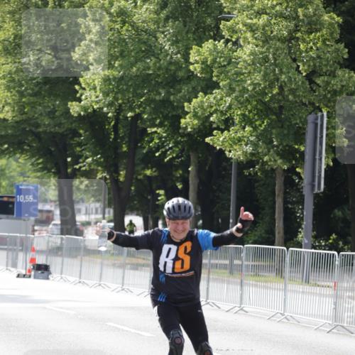 29.06.2025 - hella hamburg halbmarathon Jannik Wohlers http://msf.ph/oto/8311458 29.06.2025 08:58:55 Lombardsbrücke  meine-sportfotos.de