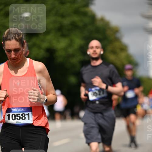 29.06.2025 - hella hamburg halbmarathon Dr. Thomas Lammeyer http://msf.ph/oto/8311506 29.06.2025 10:17:09 Kennedybrücke 1007, 1328, 1859, 2961, 3218, 3729, 4187, 4554, 4950, 5597, 5598, 6026, 7346, 7873, 8115, 8279, 8913, 9128, 9527, 10581 meine-sportfotos.de