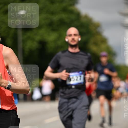 29.06.2025 - hella hamburg halbmarathon Dr. Thomas Lammeyer http://msf.ph/oto/8311593 29.06.2025 10:17:10 Kennedybrücke 1007, 1328, 1859, 2961, 3218, 3729, 4187, 4554, 4950, 5597, 5598, 6026, 7346, 8115, 8279, 8913, 9128, 9527, 10581 meine-sportfotos.de